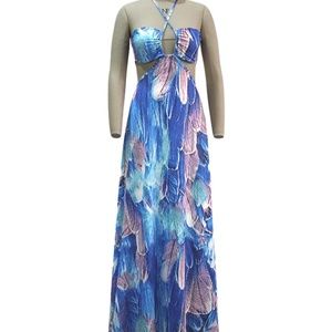 Hollow out Halter-Neck Maxi Dress
